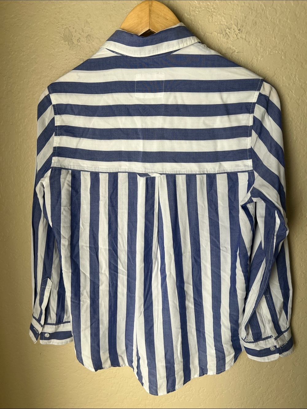 Rails Hayden blue and white thick stripe button down blouse - Picture 7 of 7